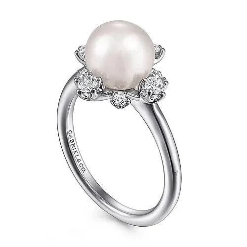 14K White Gold Pearl Ring with Bursting Diamond Halo