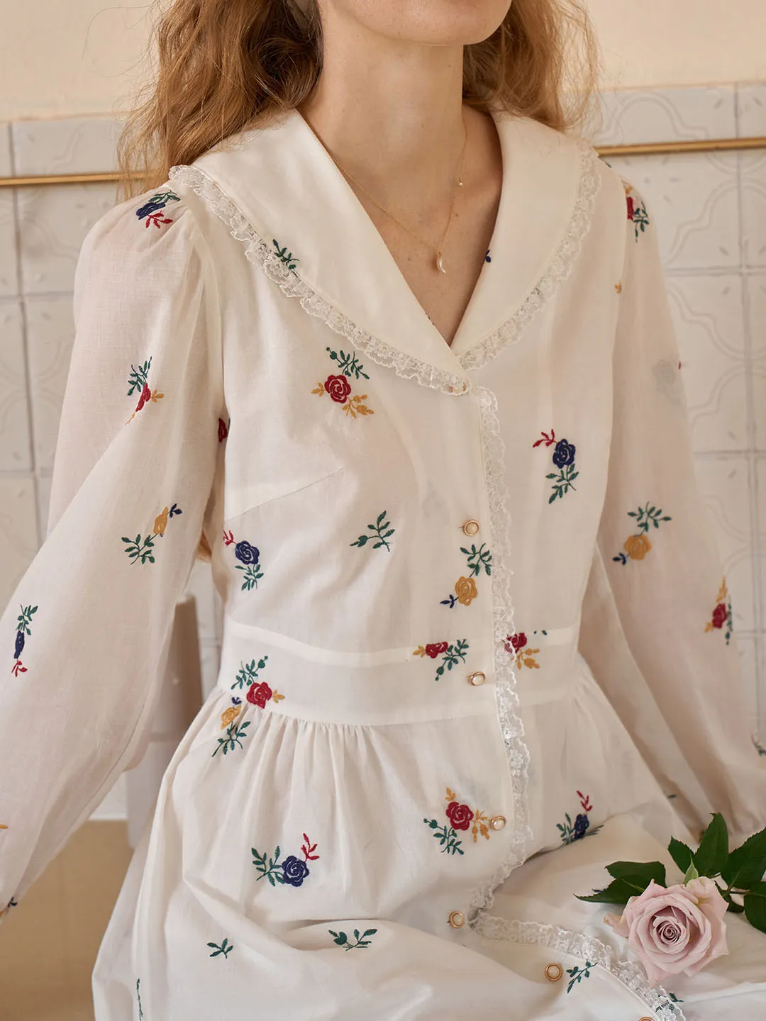 【Final Sale】Keyla Floral Embroidery V-Neck Cotton Dress