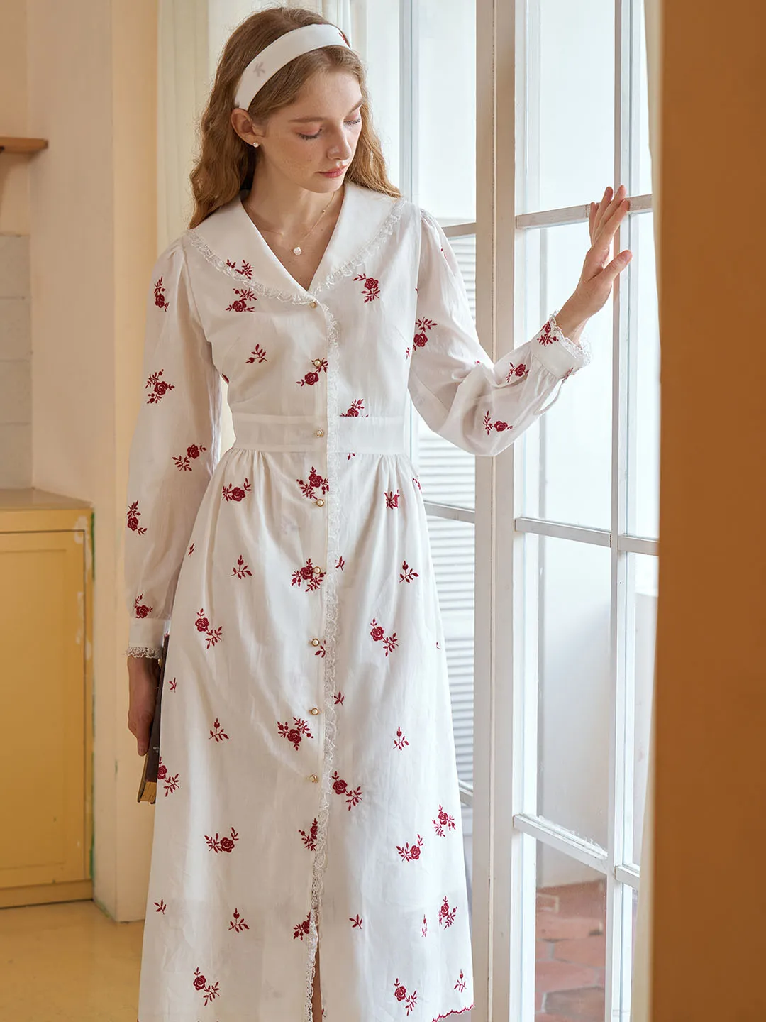 【Final Sale】Keyla Floral Embroidery V-Neck Cotton Dress