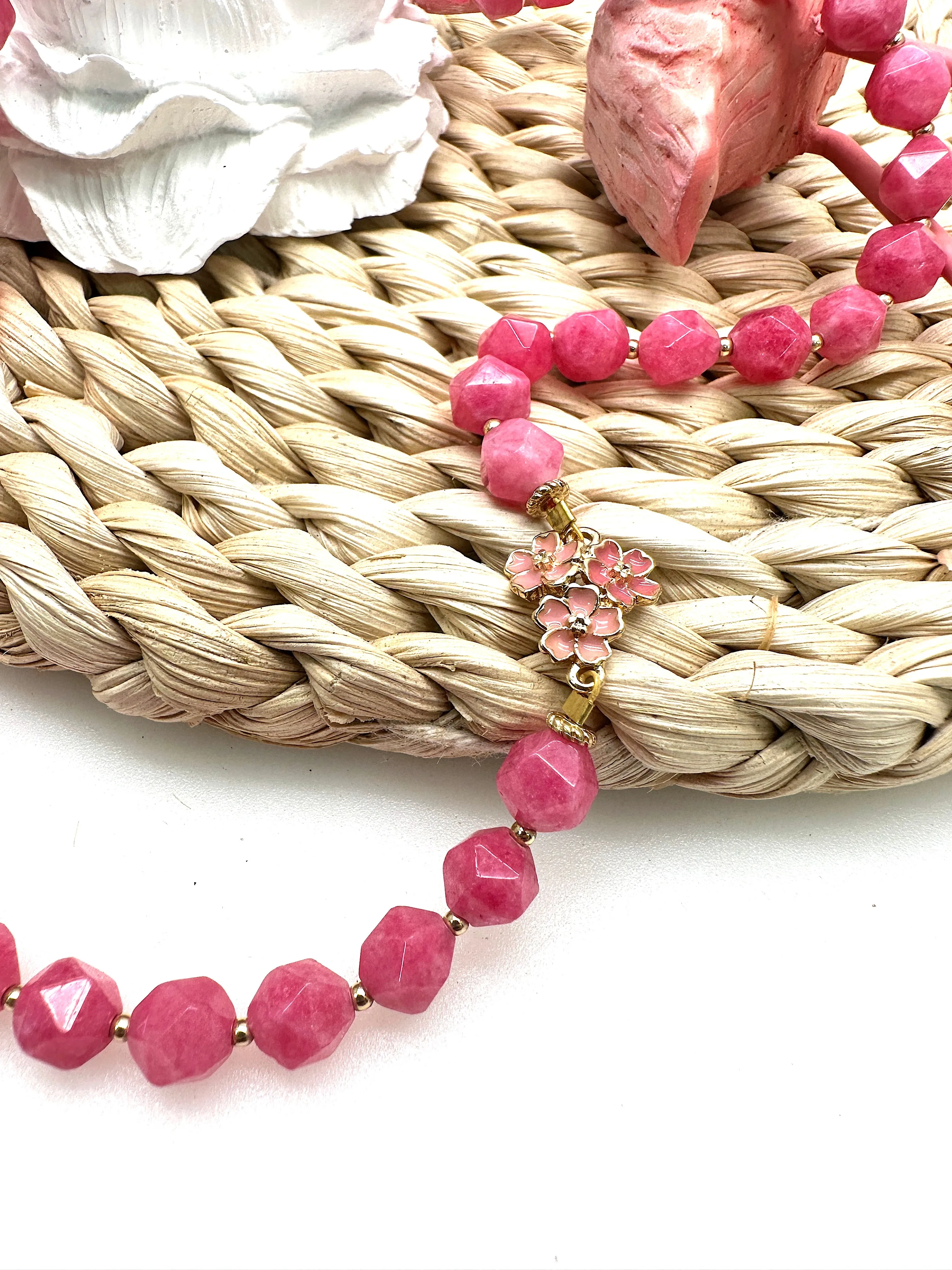 Pink Faceted Gemstone With Flower Pendant Necklace LN002