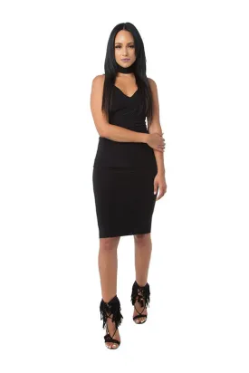 THE MYSTYLEMODE BLACK V NECK LOW BACK DOUBLE LINED ESSENTIAL MIDI DRESS